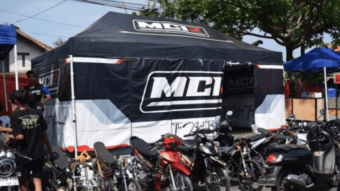 MCR Racing Part