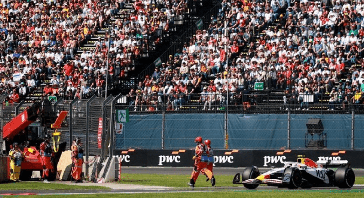 Momen Ngeri Marshal di GP Meksiko