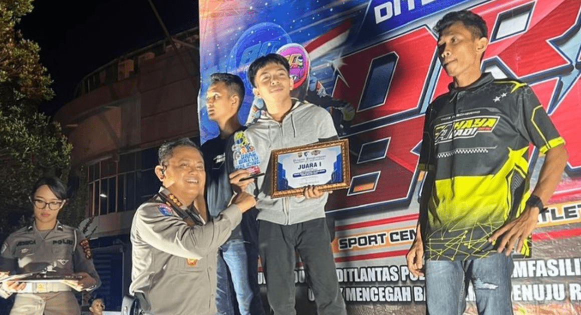 Drag Bike Policing Riau VIII