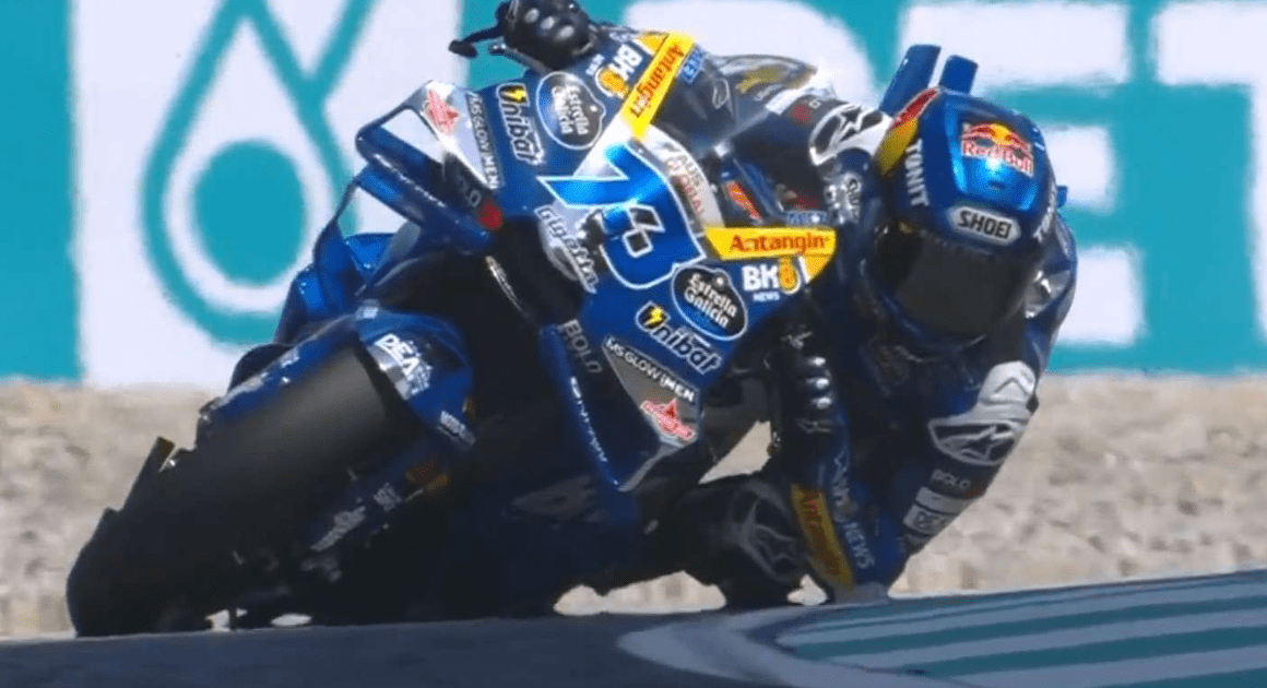 Pembalap Italia Rebut Posisi Ketiga