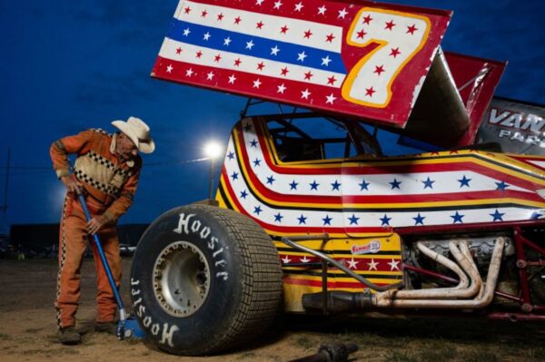 Kisah Inspiratif: Cowboy Kennedy, Legenda Balap Sprint Car