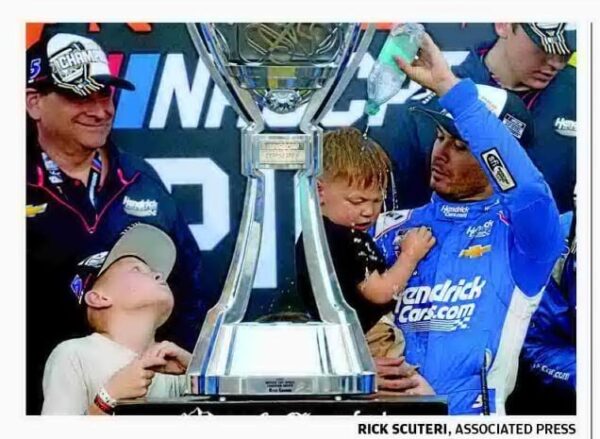 Kyle Larson Masuki Dunia Baru sebagai Pemilik Tim Balap