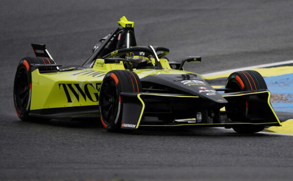 Felipe Drugovich Memimpin di Latihan Basah E-Prix Madrid