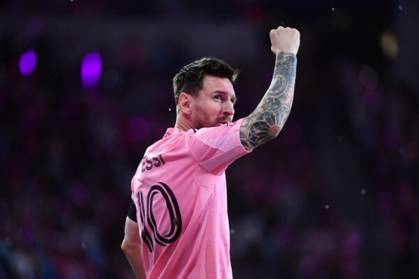 Max Verstappen Puji Kerendahan Hati Lionel Messi