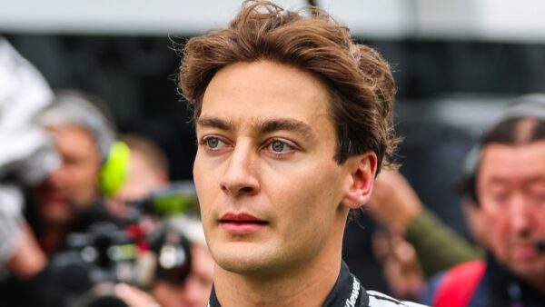 Dominasi Hamilton Kembali, Russell Merana di Kanada